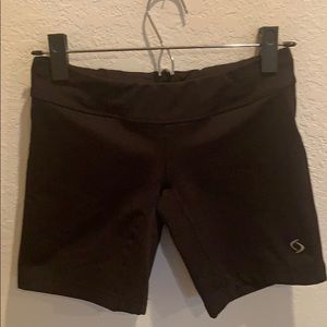 Moving comfort black compression running short